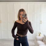 Brown shoulders open gathered