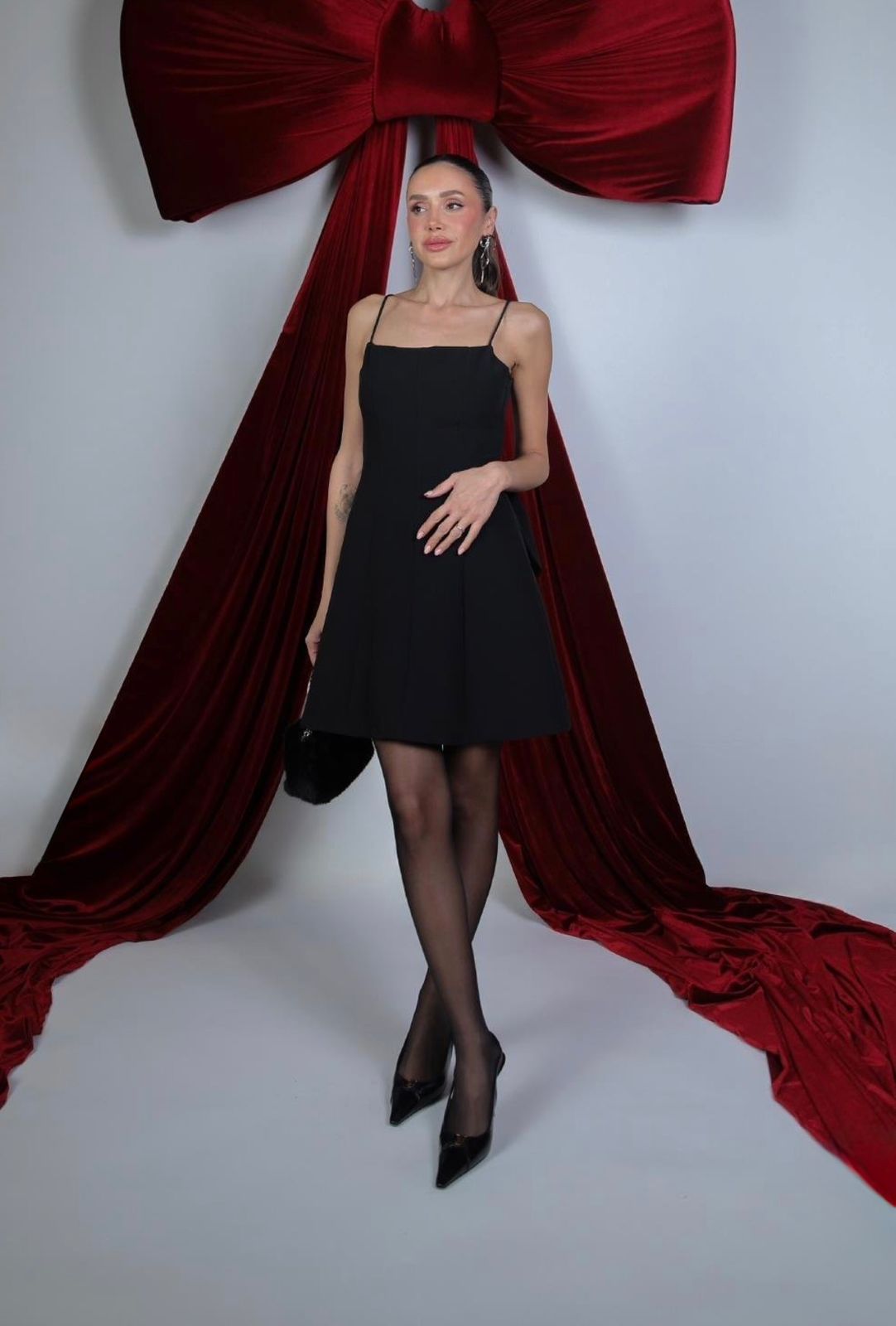 3-1.jpeg BLACK BACK BOW DETAILED DRESS - Image 1