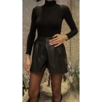 BLACK LEATHER SHORTS - Image 2
