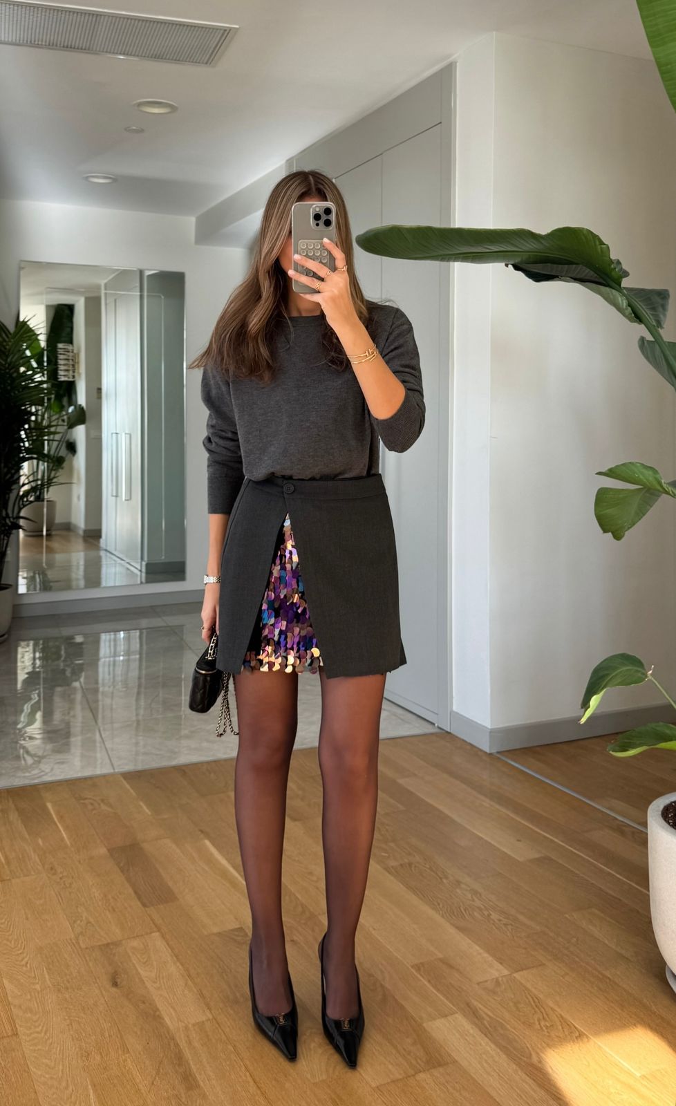 8d631bff-e74b-4339-923e-fcd62ed184f5.jpeg Sequin Detailed Mini Skirt - Anthracite - Image 1