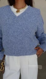 The pure V sweater —Blue - Image 3