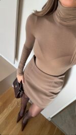 Turtleneck Cashmere Blouse - Camel - Image 2