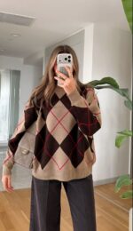 Timeless Argyle Sweater - Image 4