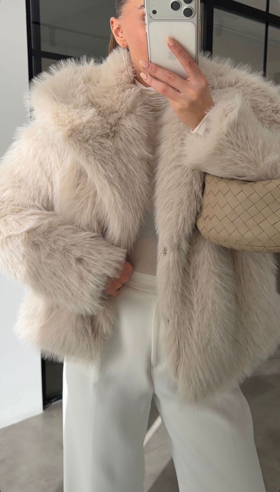 03186d6d-a525-4f93-ae68-2689d18c0f6d Ivory Élégance Faux Fur Jacket - Image 1
