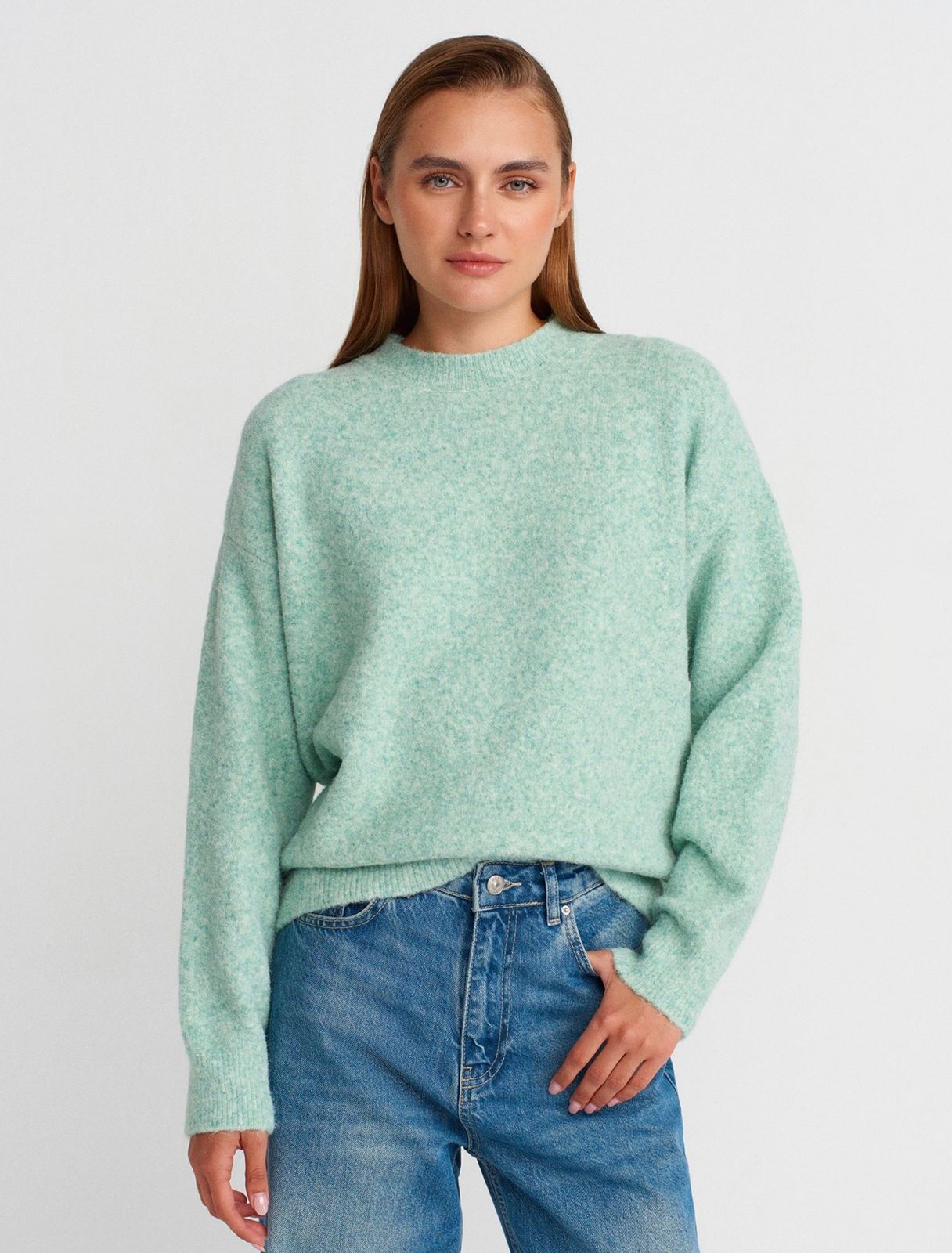 0adc43e0-1a75-4db1-817b-35ea9740c069 Women's Light Green Knit Sweater3 - Image 1