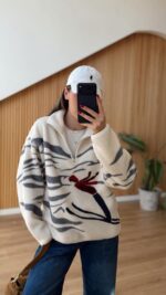 Cream Fleece Quarter Zip Floral Pullover - Image 2