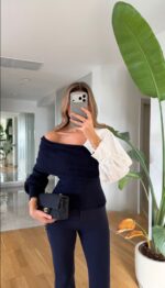 Off-Shoulder Contrast Knit— Navy