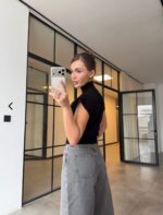 Black Sleeveless Top - Image 2