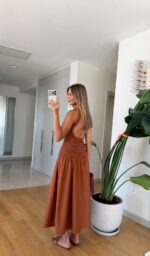 Rust Smocked Bodice Sleeveless Midi Dress - Image 3
