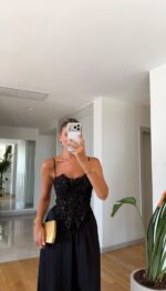 Black Lace Corset Top With Spaghetti Straps - Image 2