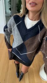 Aphrodite Argyle V-Neck Sweater Navy Brown - Image 2