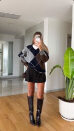Aphrodite Argyle V-Neck Sweater Navy Brown - Image 3